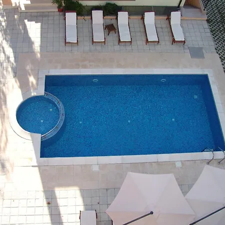 Ξενοδοχείο Serenity